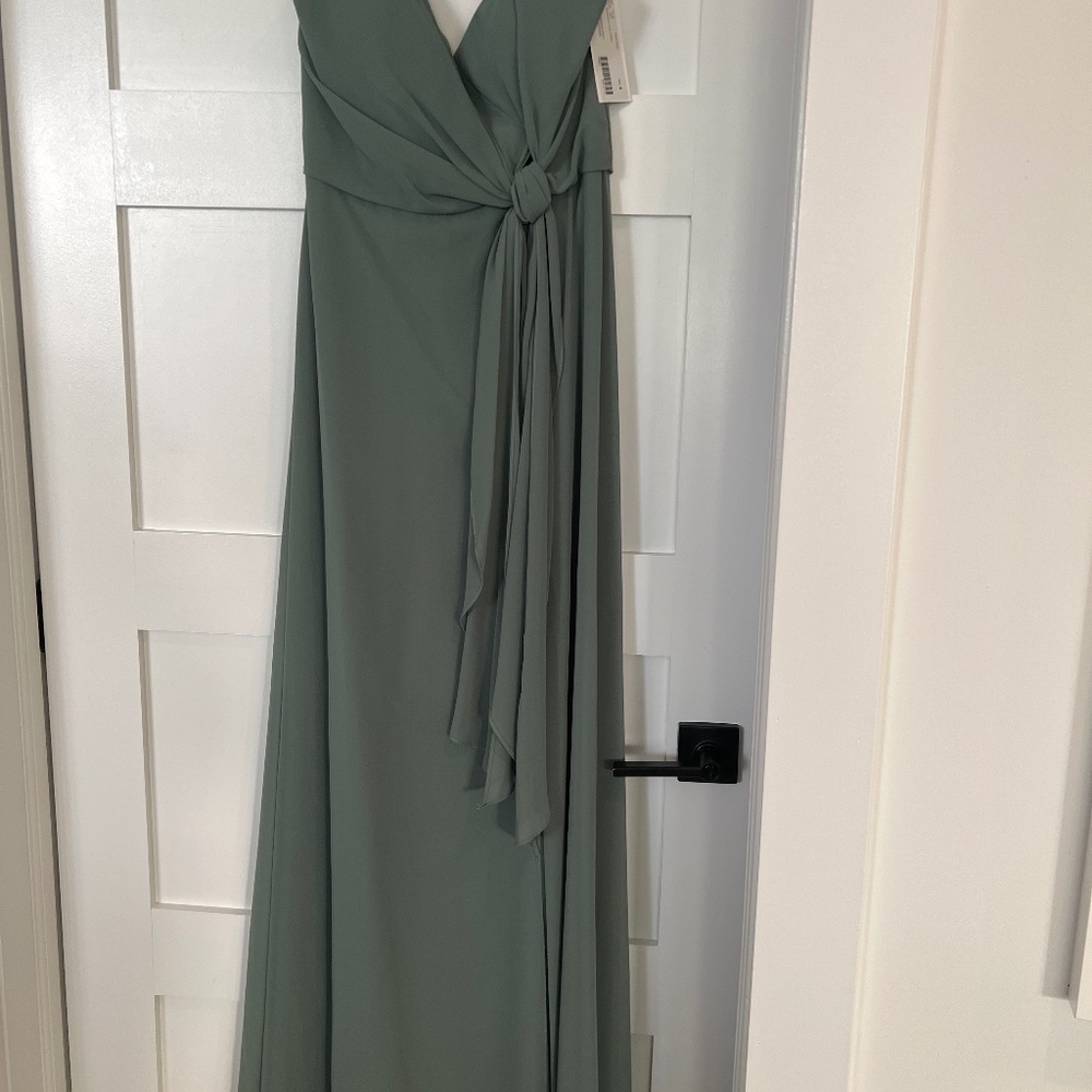 Bridesmaids/Prom/ formal Gown